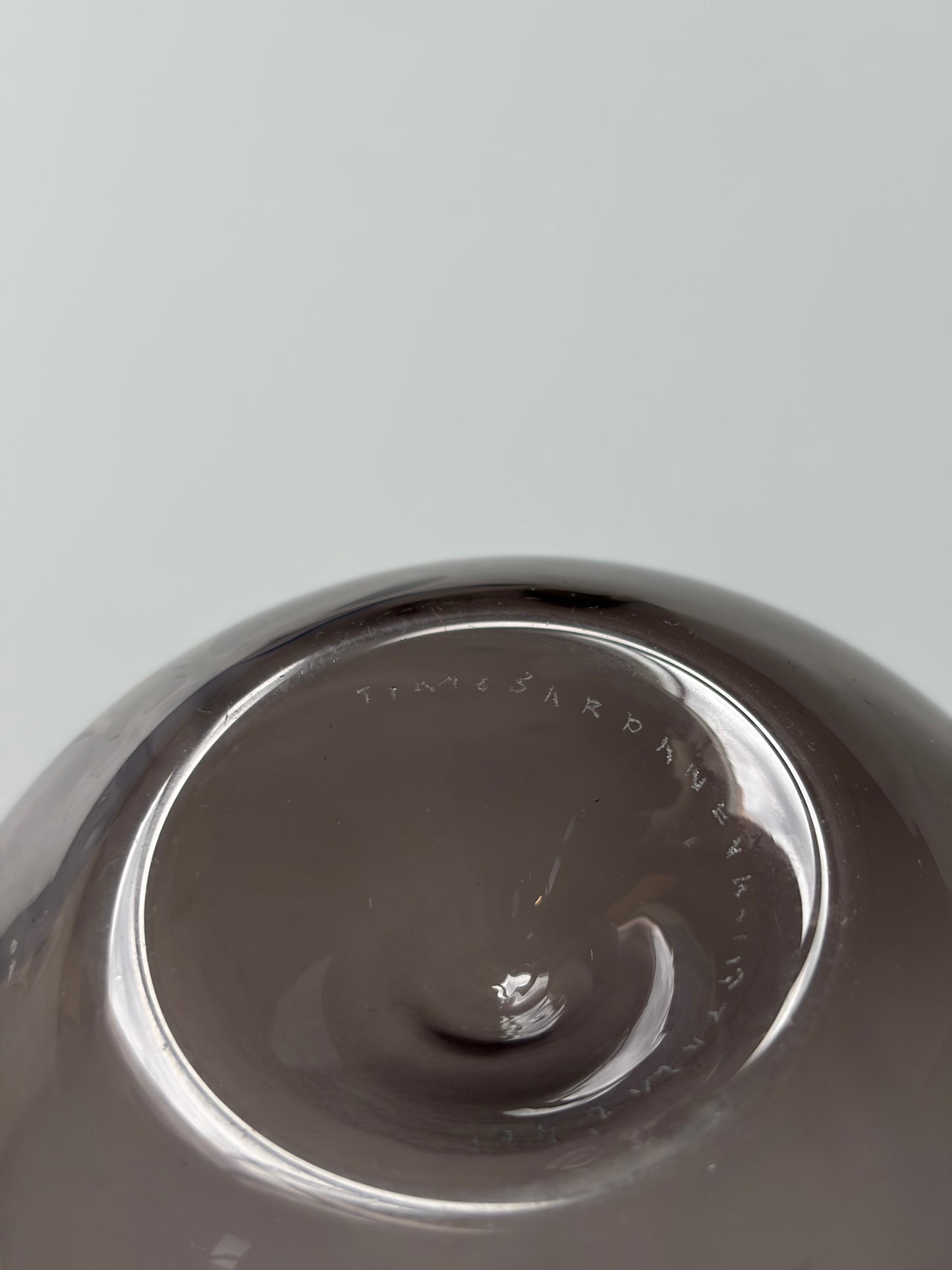 Iittala 'Bird Bottle' by Timo Sarpaneva 1956 – Signed, Lilac Glass