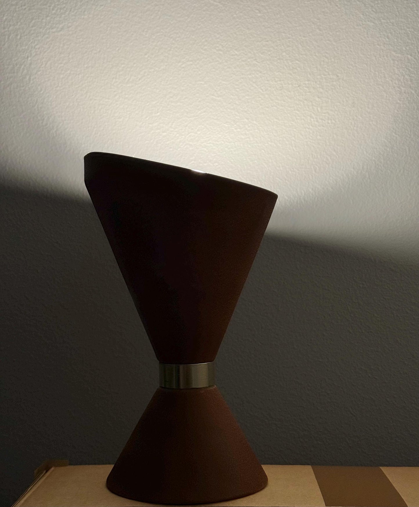 Original 1950s Italian table lamp with Mid-Century modern Stilnovo Style, made in ITALY