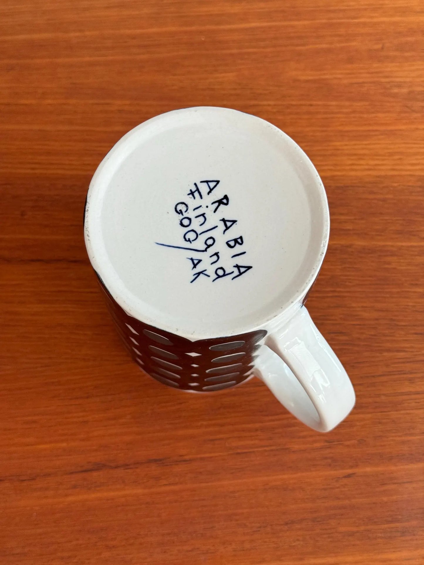 Arabia Finland – “Haarikka Kork” Large Mug by Gunvor Olin-Grönqvist & Ulla Procopé, 1960s