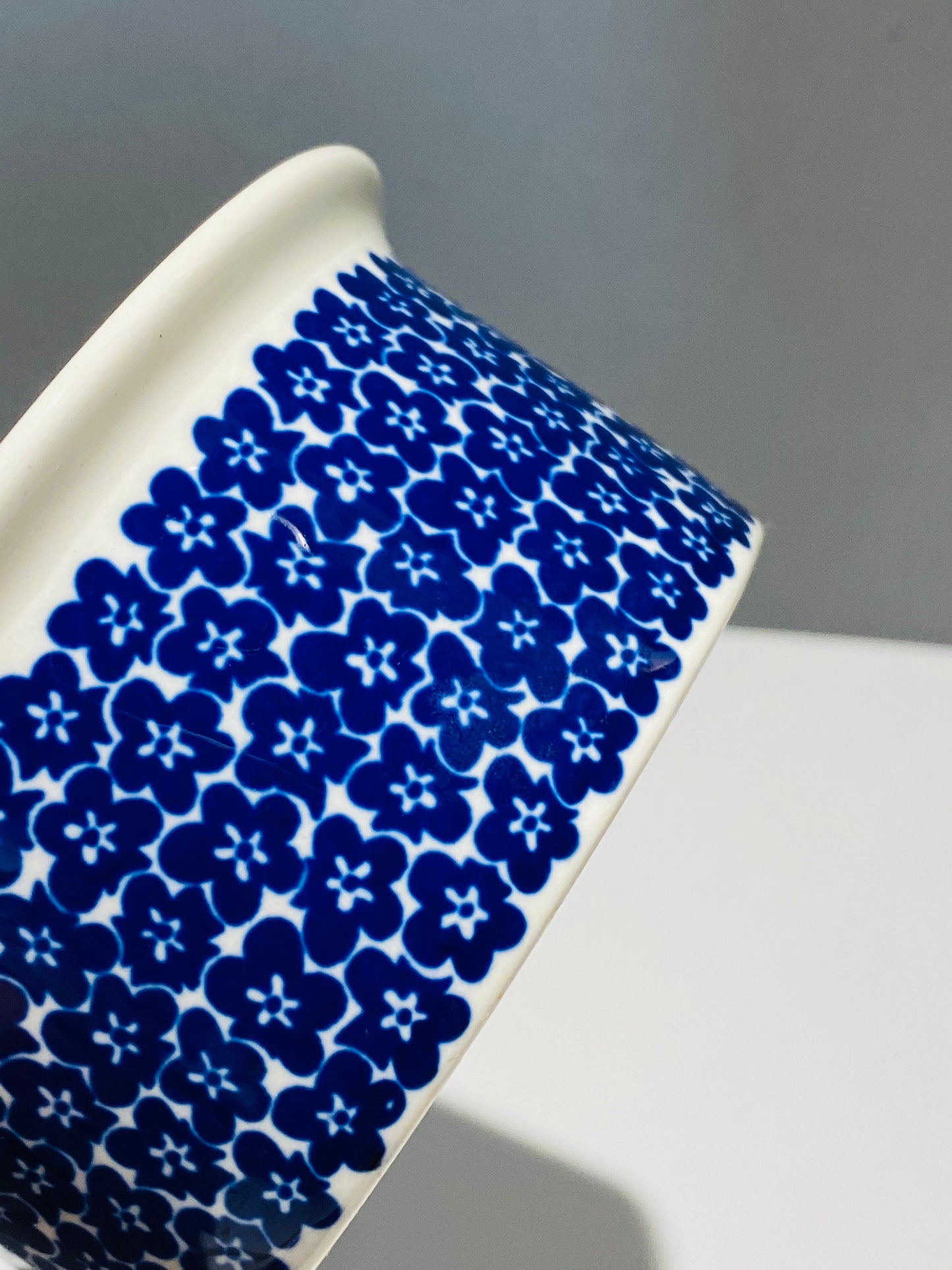 Arabia Finland "Faenza" Blue Ceramic Bowl – Peter Winquist, 1970