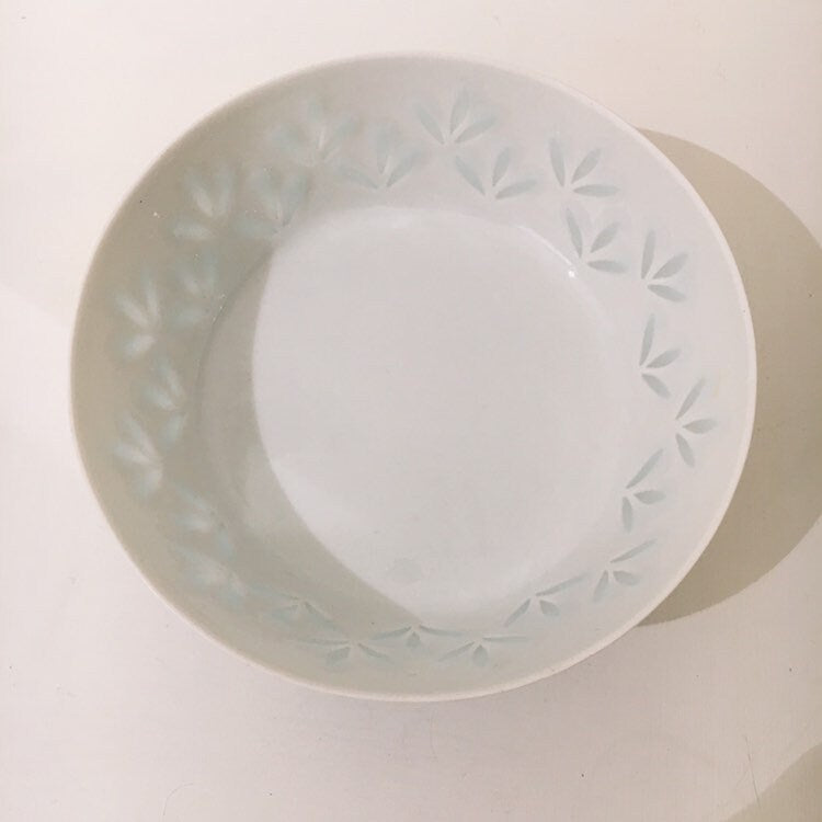 Arabia Finland Rice Porcelain Bowl by Friedl Holzer-Kjellberg – Handmade, 1950s
