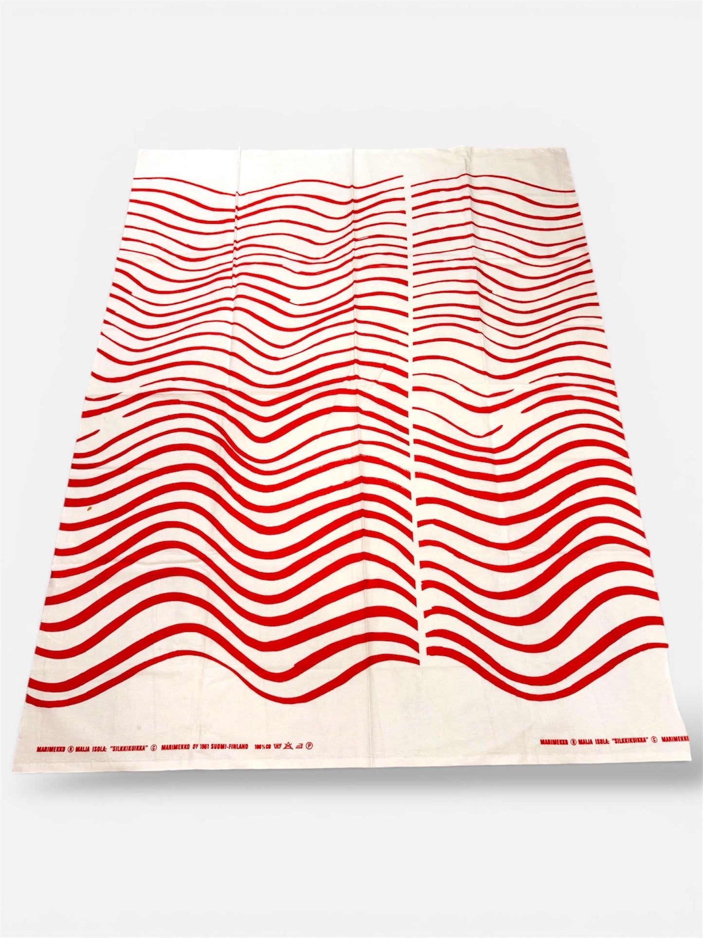 Very rare vintage Marimekko vintage fabric “silkkikuikka” designed by Maija isola, 1961, made in Finland.