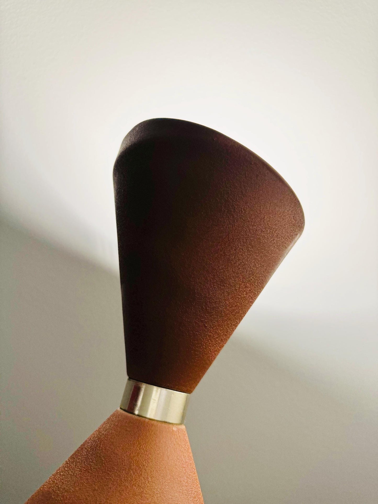 Original 1950s Italian table lamp with Mid-Century modern Stilnovo Style, made in ITALY
