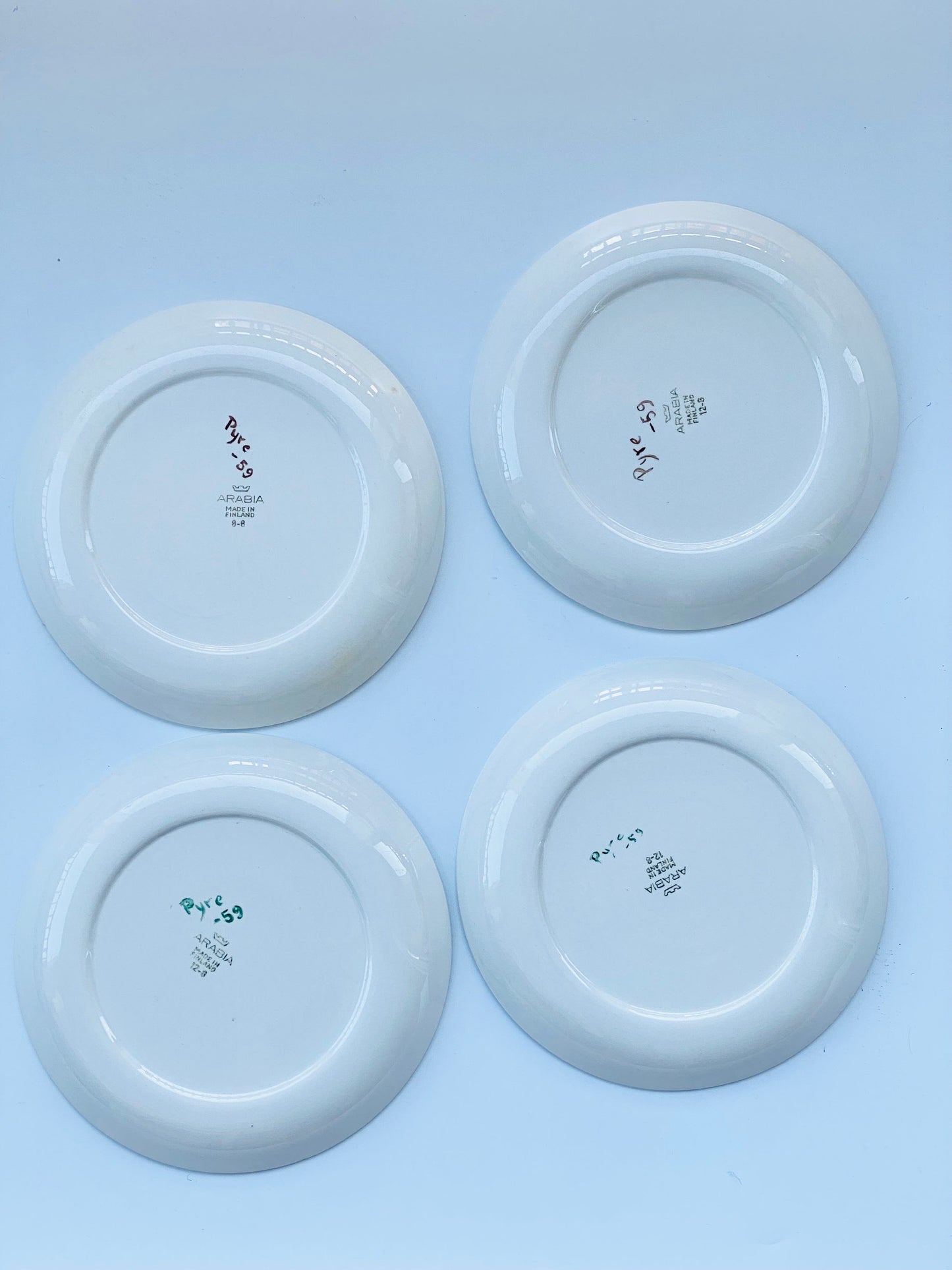 Arabia Finland Hand Painted Porcelain Dinner Plates – Set of 4, Signed Pyre, 1959