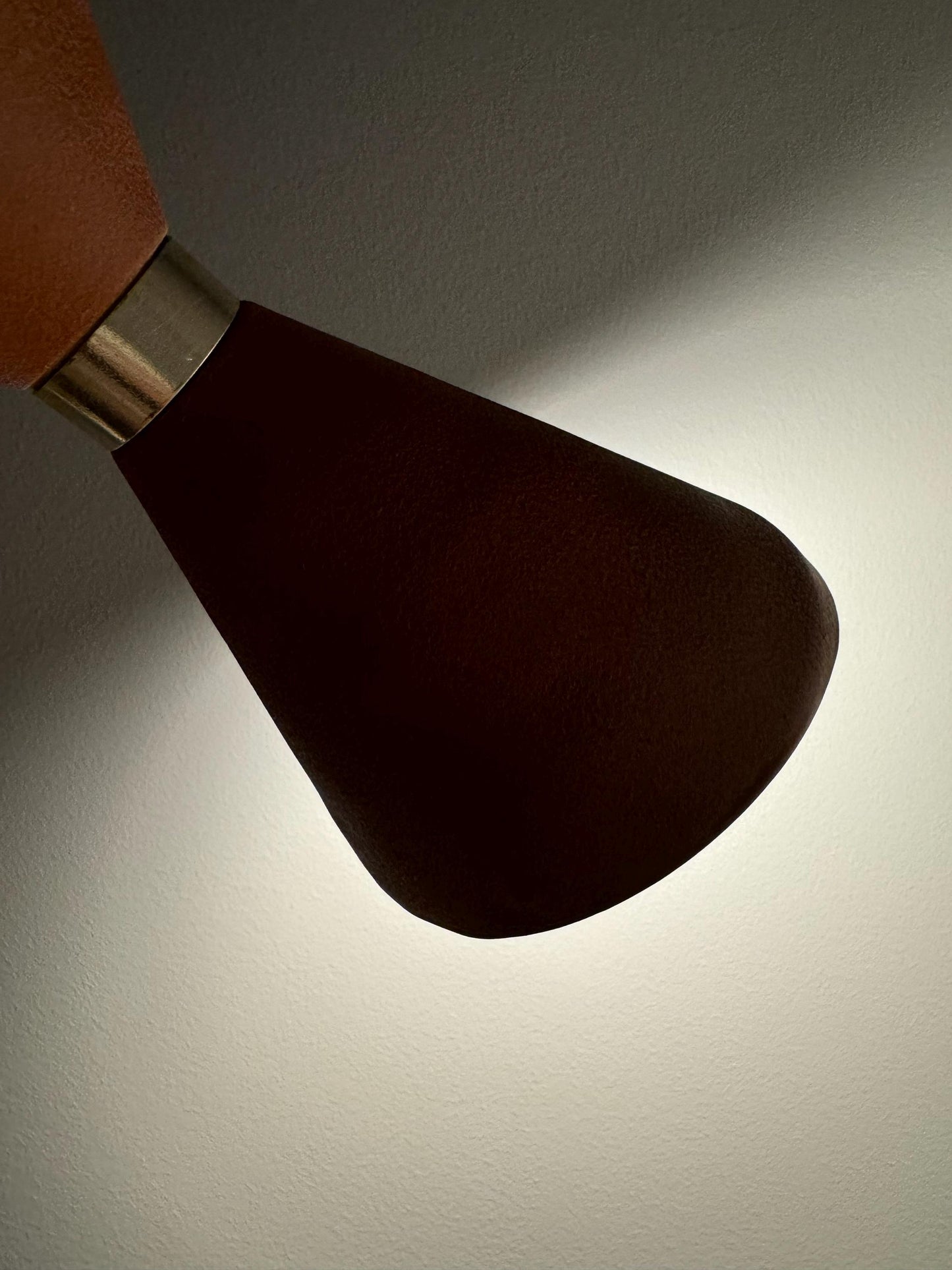 Original 1950s Italian table lamp with Mid-Century modern Stilnovo Style, made in ITALY