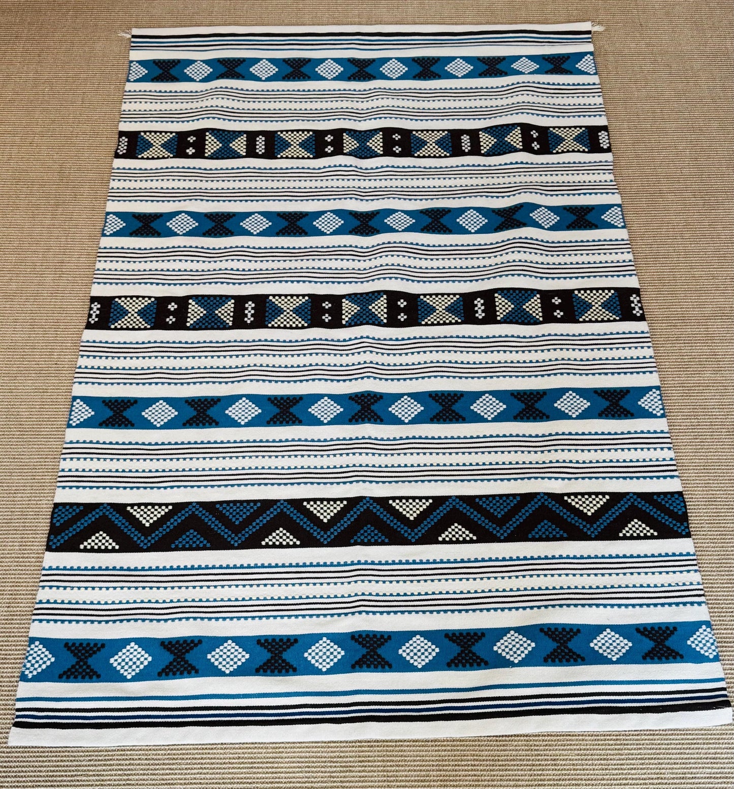 Excellent waving/Bright and geometric patterns Mid Century Modern Vintage Finnish woolen Rug (Raanu),handmade in Finland in 1970