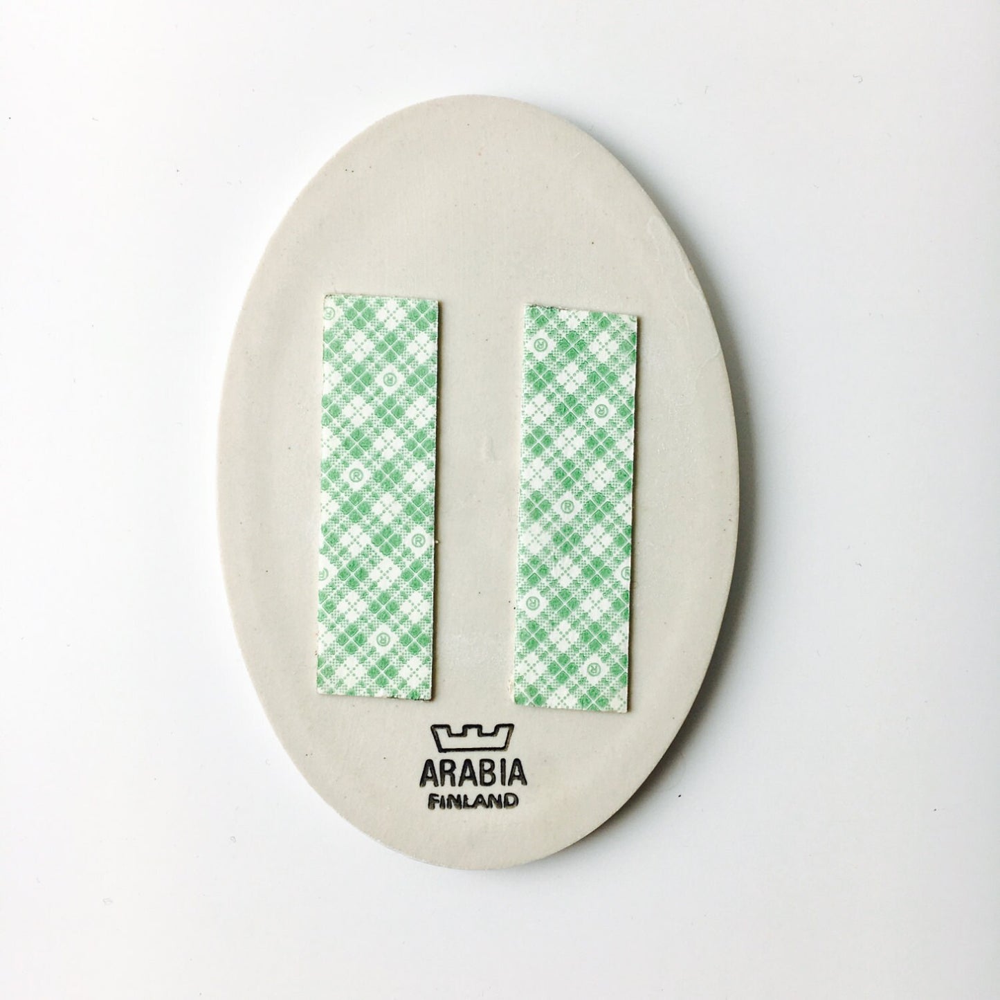 Arabia Finland “Ovilaatta” Door Sign – Knight Pattern by Raija Uosikkinen, 1964