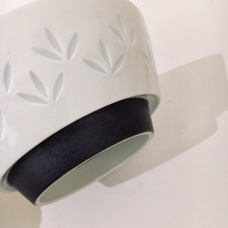 Arabia Finland Rice Porcelain Bowl by Friedl Holzer-Kjellberg – Handmade, 1950s