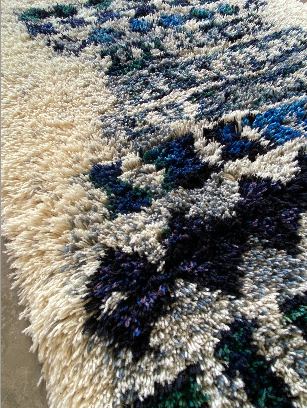 Very Rare/ Collector's item / Handmade Mid Century Modern Vintage Finnish Rya Rug named "Kuura " designed by Halme Leena Kaisa, 1960s
