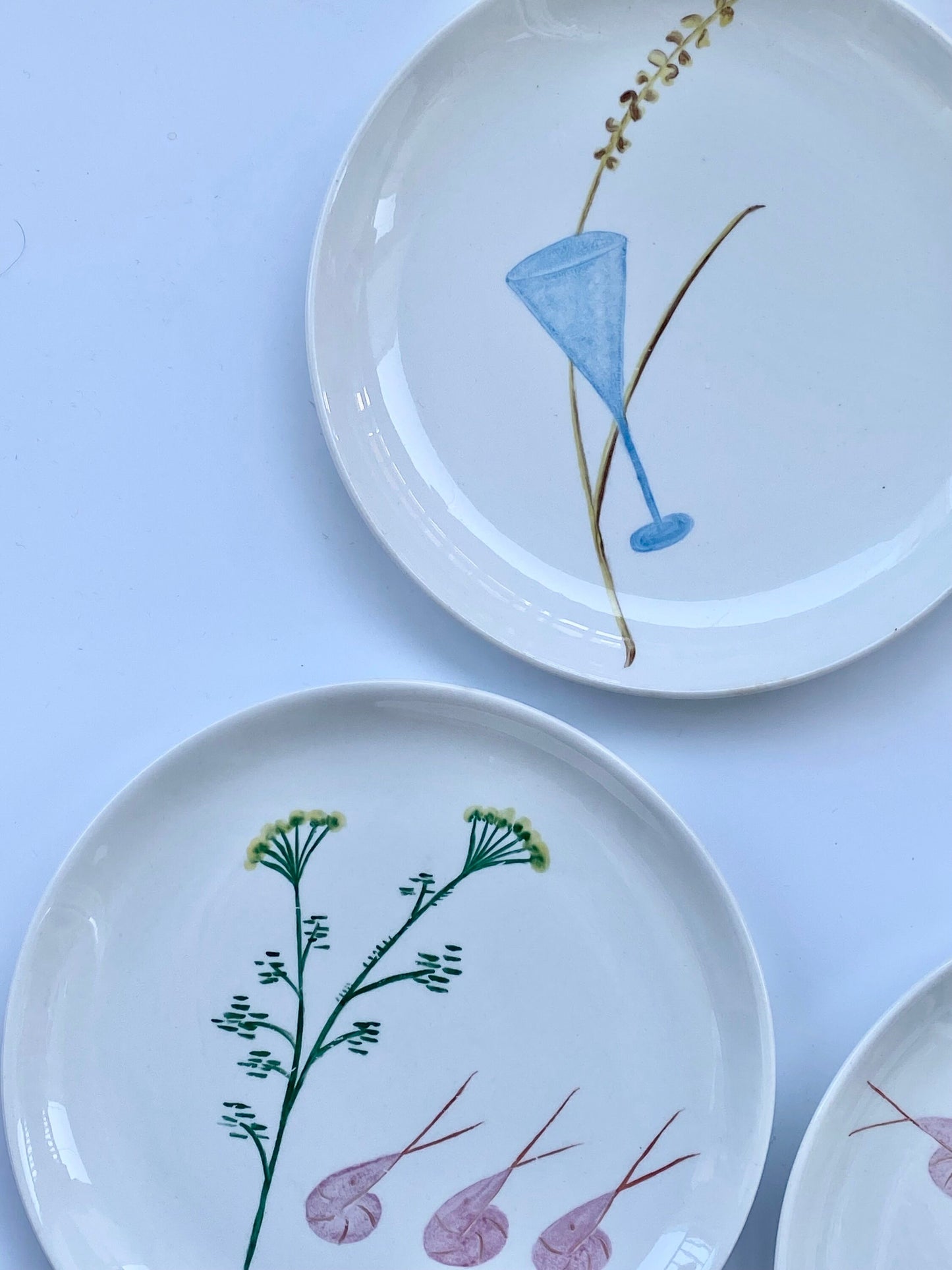 Arabia Finland Hand Painted Porcelain Dinner Plates – Set of 4, Signed Pyre, 1959