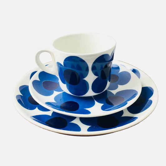 RARE vintage Arabia Finland ceramic coffee cup set named “Aurinko", designed by Esteri Tomula / Göran Bäck, 1970s, Made in Finland