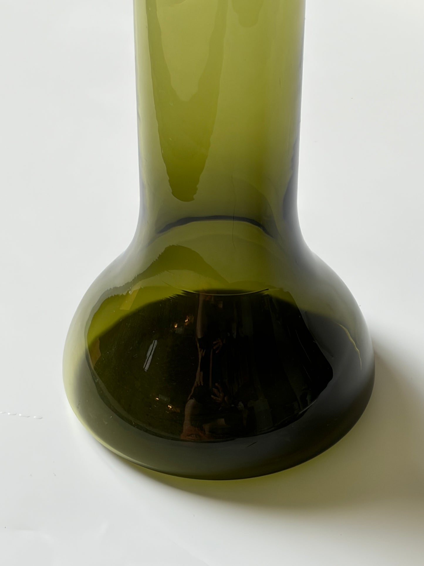 Timo Sarpaneva Pitcher No. 2520 – Mould Blown Glass, Signed