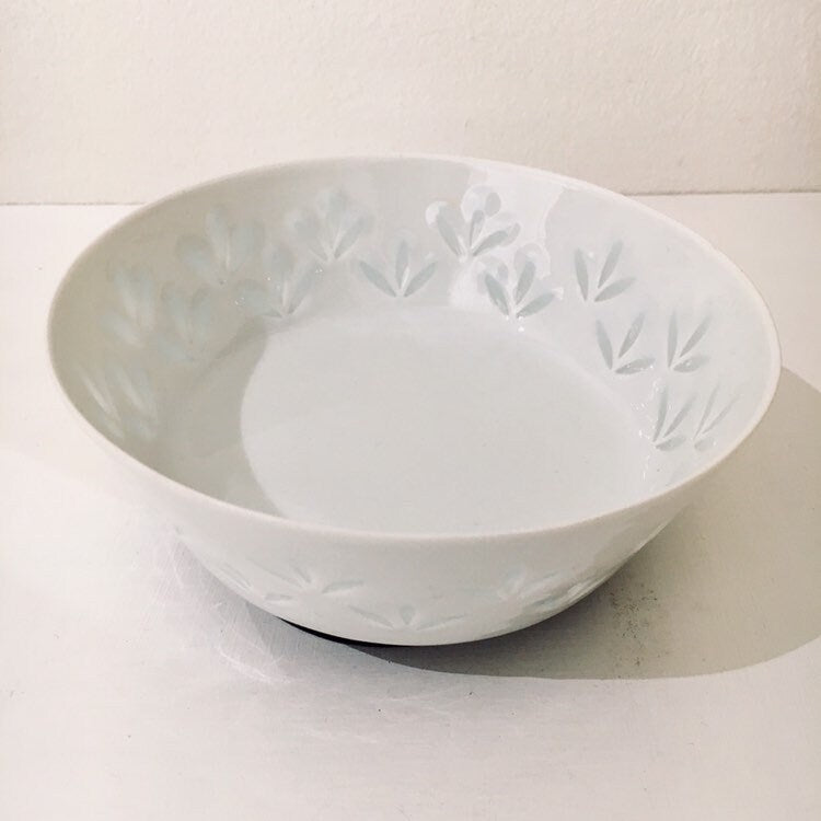 Arabia Finland Rice Porcelain Bowl by Friedl Holzer-Kjellberg – Handmade, 1950s