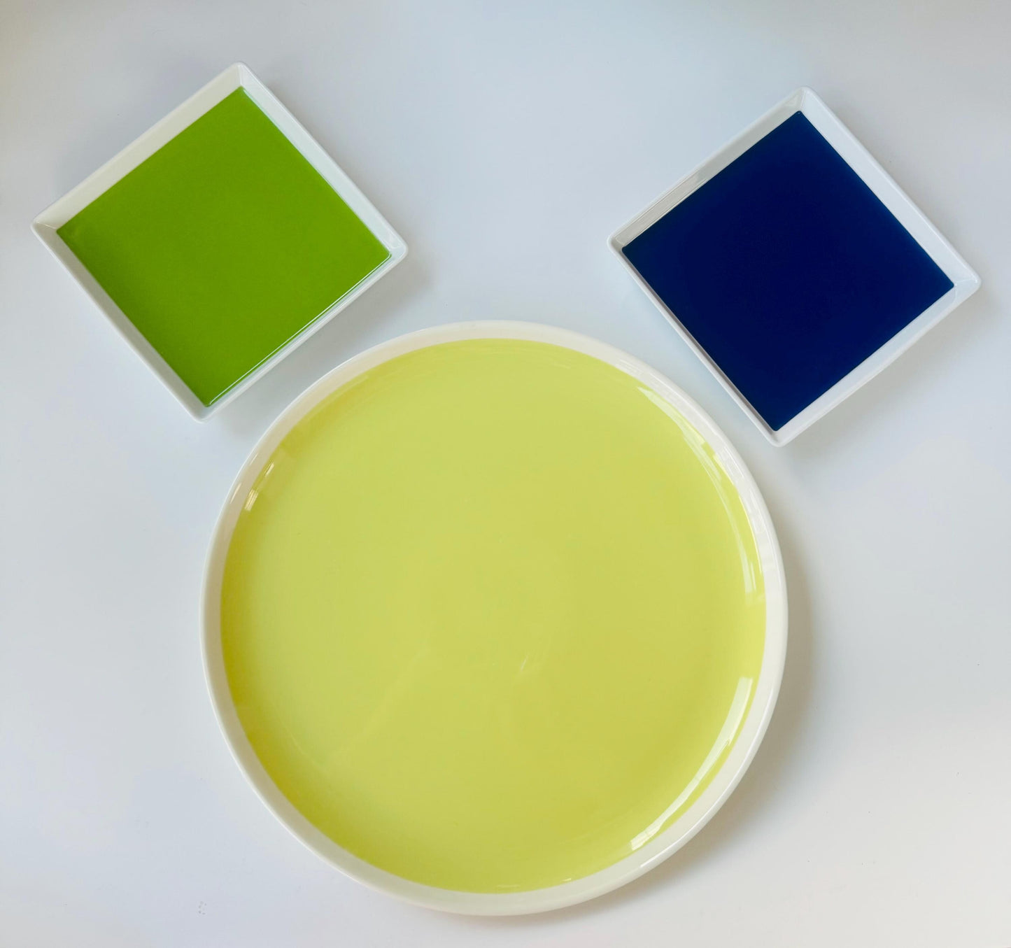 Arabia Finland Ceramic Plates – Set of 3 by James Irvine, 2000