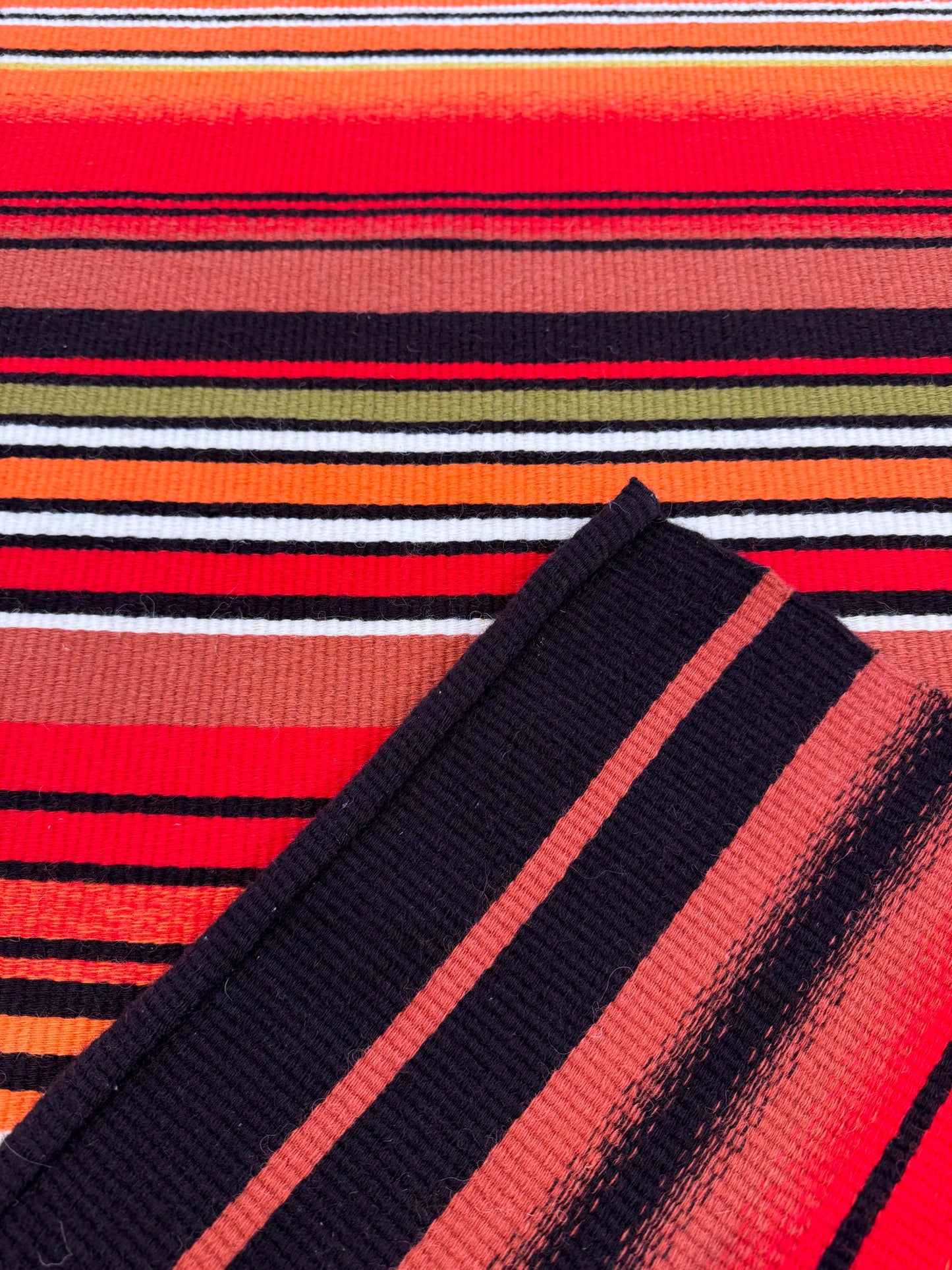 Bright and joyful Mid Century Modern Vintage Finnish woolen Rug (Raanu),handmade in Finland in 1970