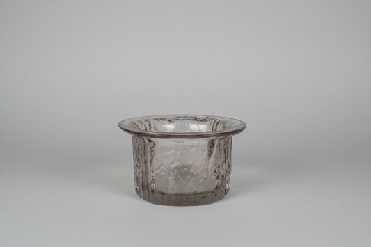 With sticker / A Iittala glass art container named “Finlandia”, Finland, signerad Timo . Sarpaneva 3356, design in 1950s