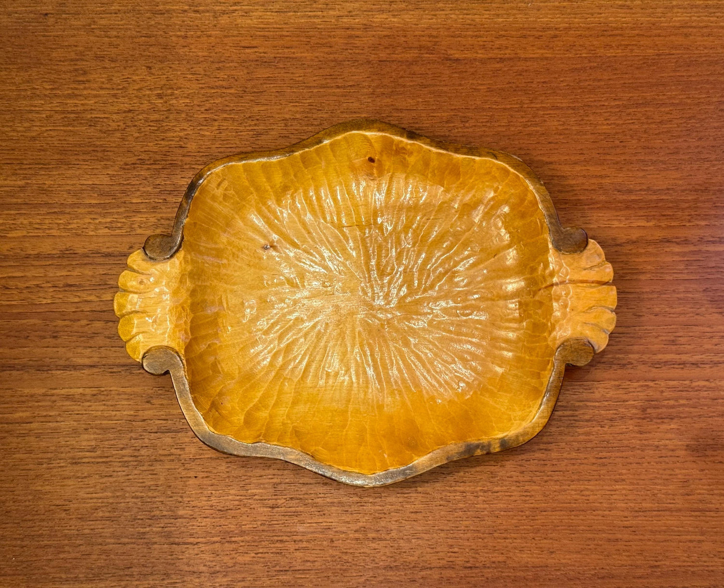 Vintage Finnish Wooden Serving Tray – Signed Elsa Lindfors, 1943