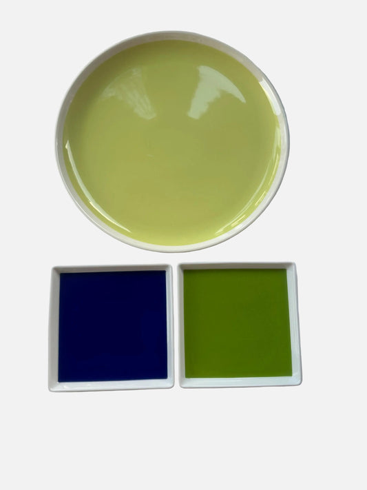 Arabia Finland Ceramic Plates – Set of 3 by James Irvine, 2000