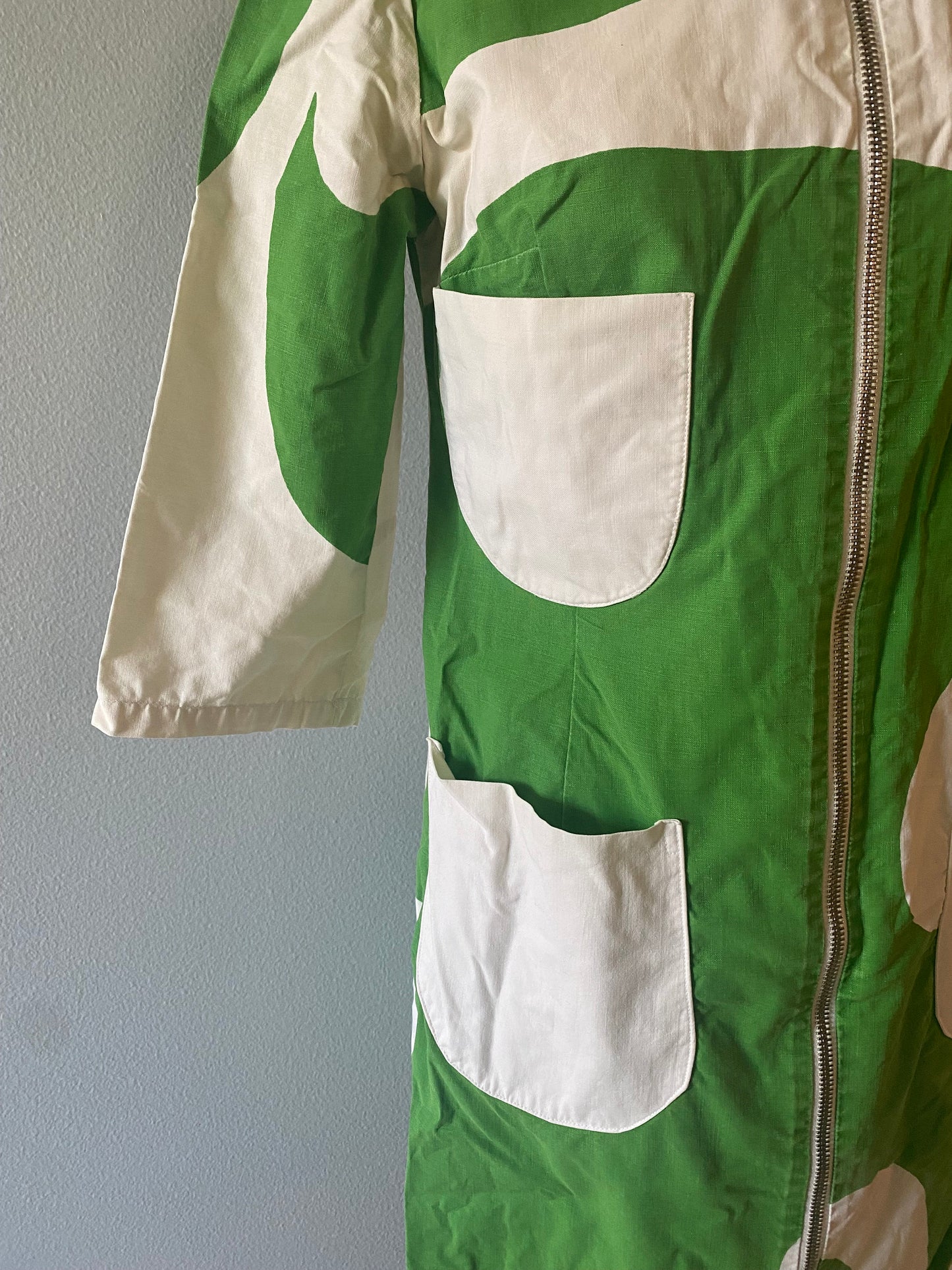 Vintage Marimekko Dress – Funky Geometric Print, Green & White, Size 40/12, 1970s