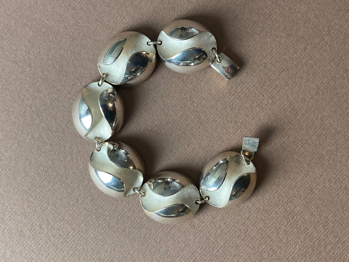 Matti Hyvärinen Modernist "Lapland" Sterling Silver Bracelet, 1972 — Sirokoru, Made in Finland