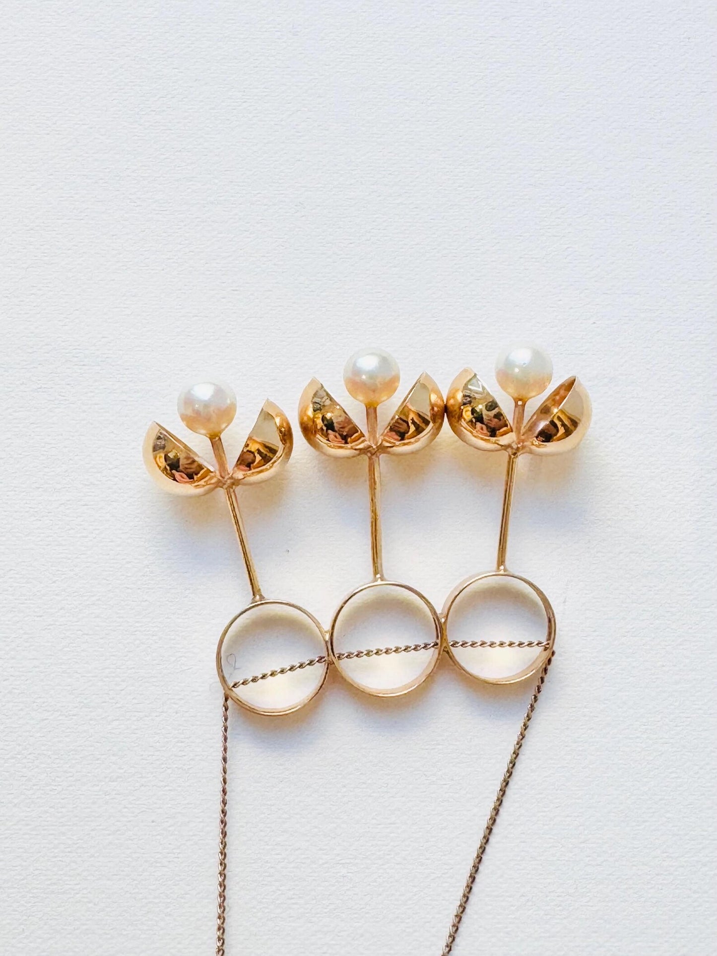 Olli Auvinen Modernist 14K Gold & Pearl Necklace, 1967 — Nestor Westerback, Made in Finland