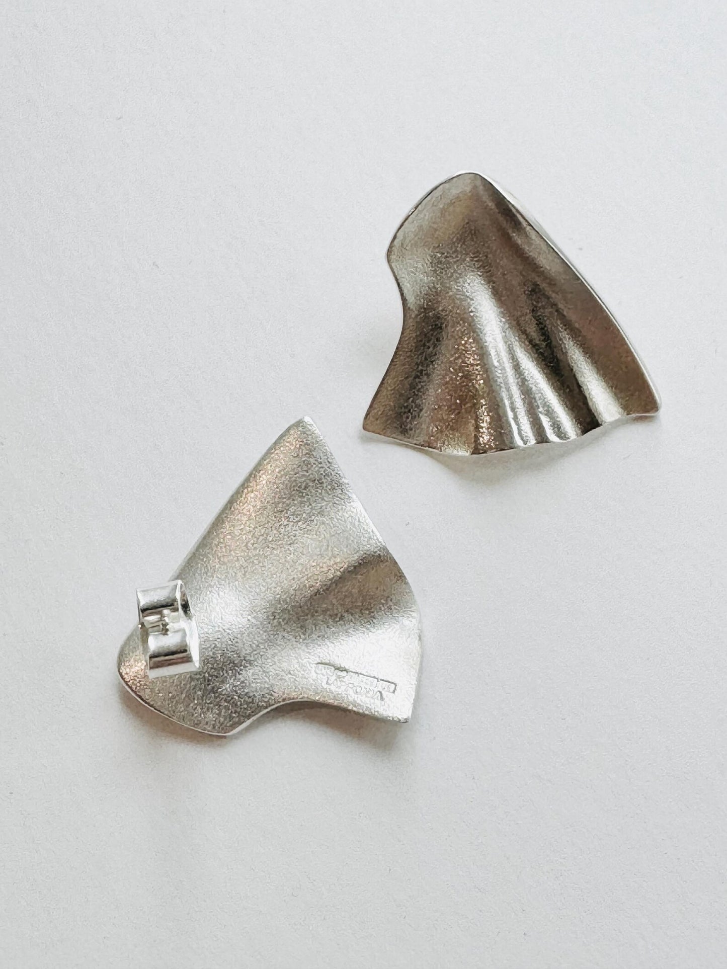 Lapponia "Lilia" Modernist 925 Sterling Silver Earrings, 1997 — Made in Finland