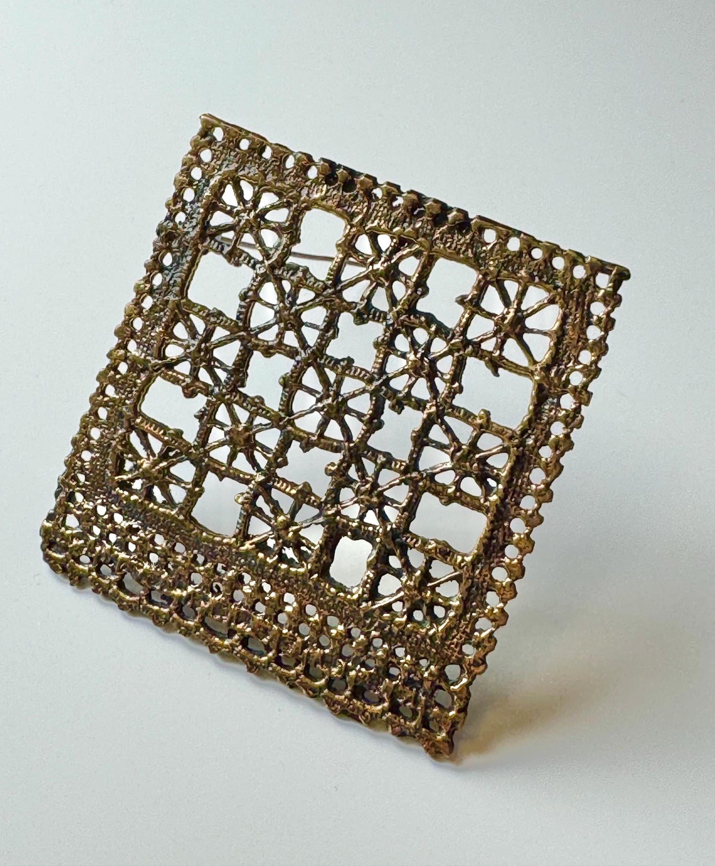 Absolutely stunning Large vintage Modernist Bronze Pitsi square Brooch by Finnish jewelry designer Pentti Sarpaneva for Turun Hopea, 1960s,