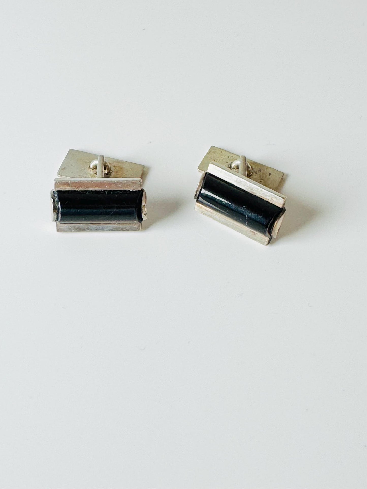 Vintage Modernist Elis Kauppi Sterling Silver with onyx stone Cufflinks by Kupittaan Kulta, Turku, 1965, Made in Finland