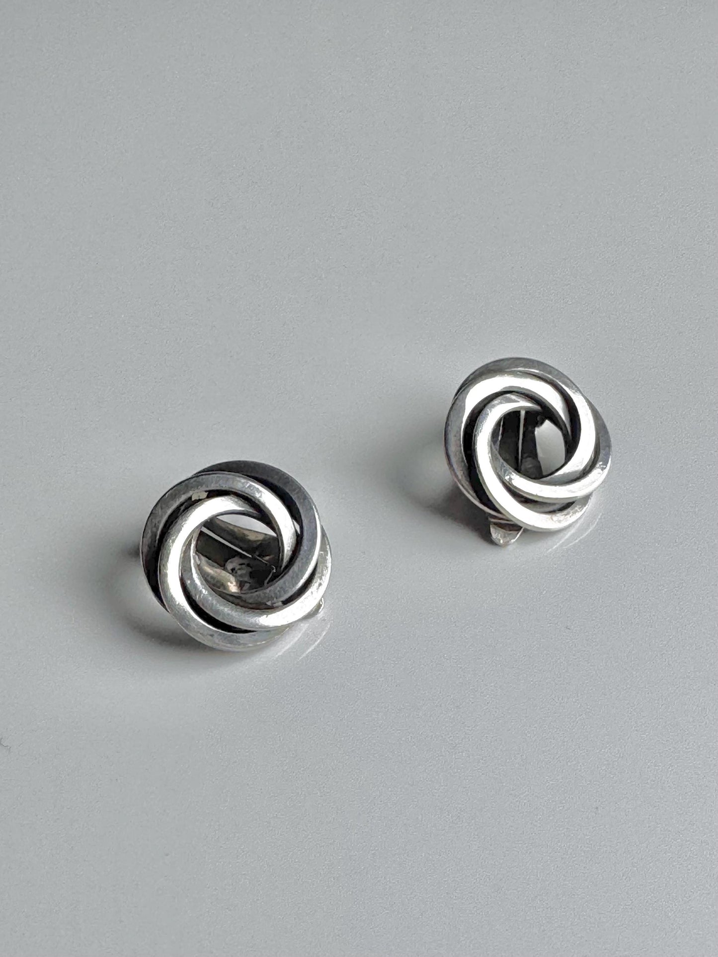 Original piece from 1965/Modernist /a pair of wonderful earrings by Salonius Holger Albert, Made in Finland
