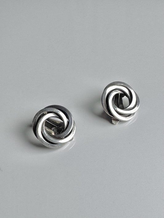 Original piece from 1965/Modernist /a pair of wonderful earrings by Salonius Holger Albert, Made in Finland